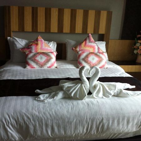 אוטרדיט Hobby Hotel מראה חיצוני תמונה
